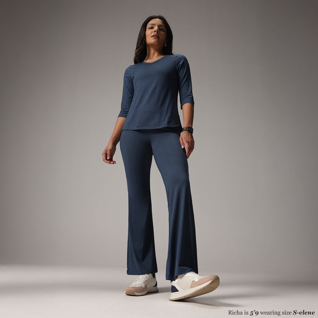 AirMelt Flare Pants - Lite