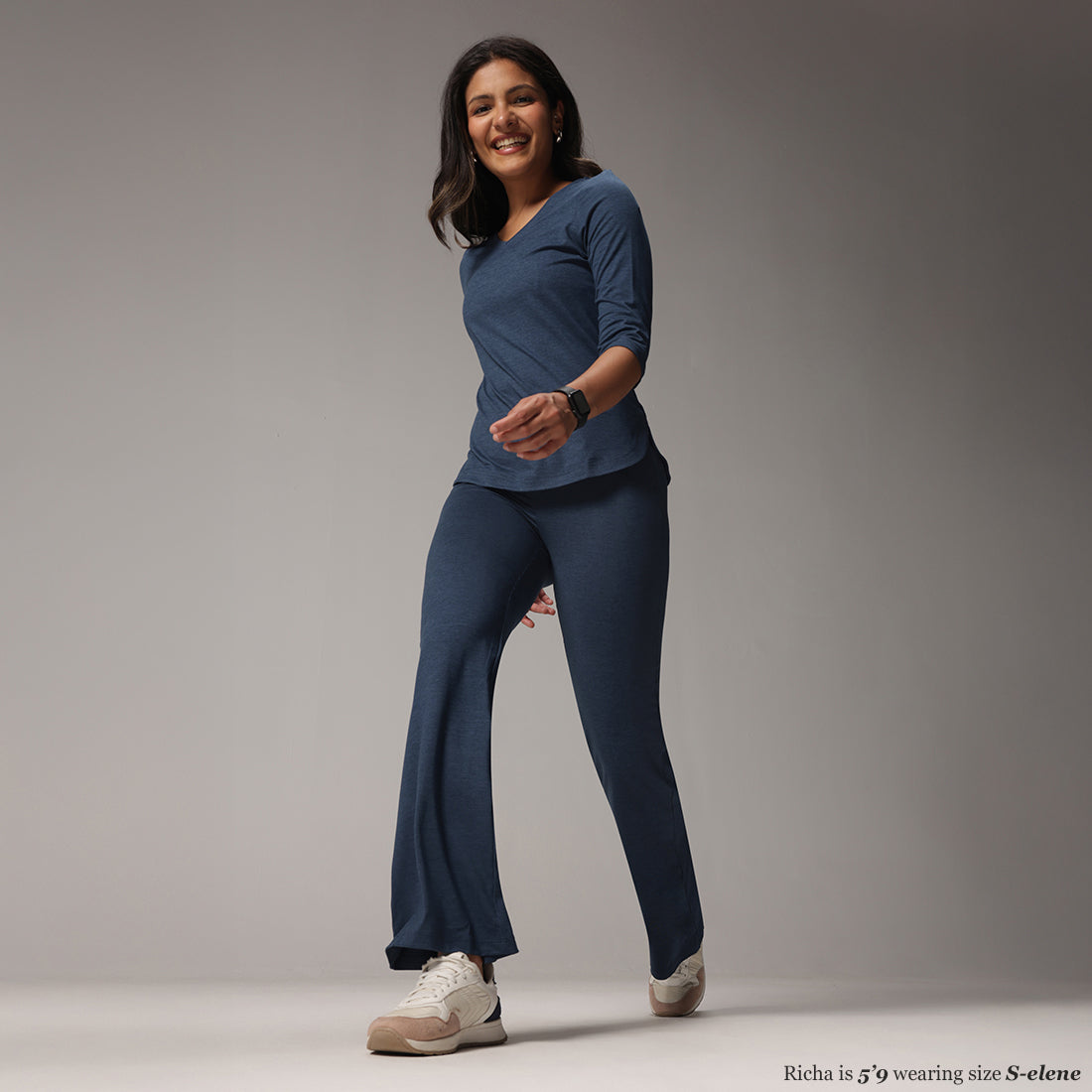 AirMelt ™ Apple Hem Tee