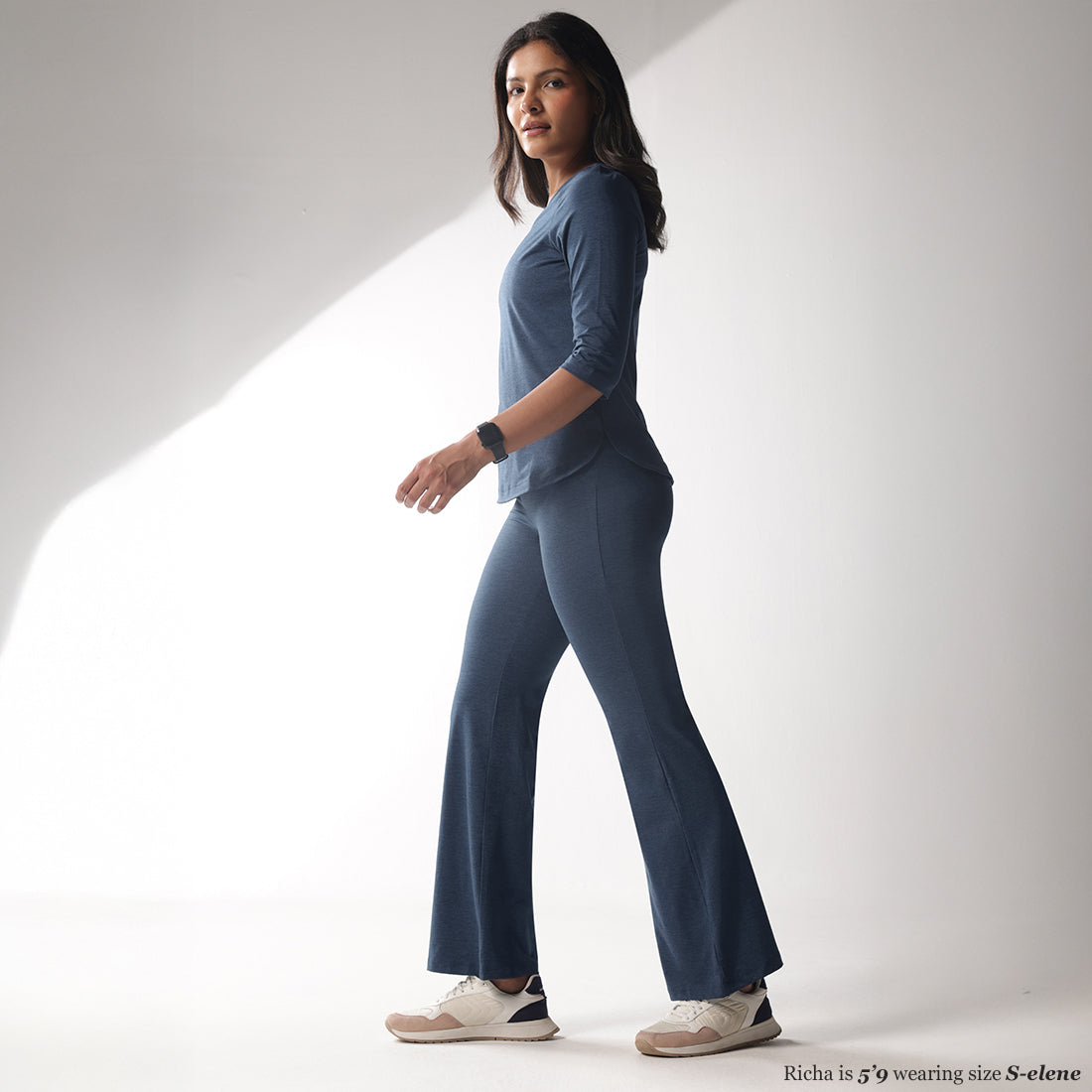 AirMelt Flare Pants - Lite