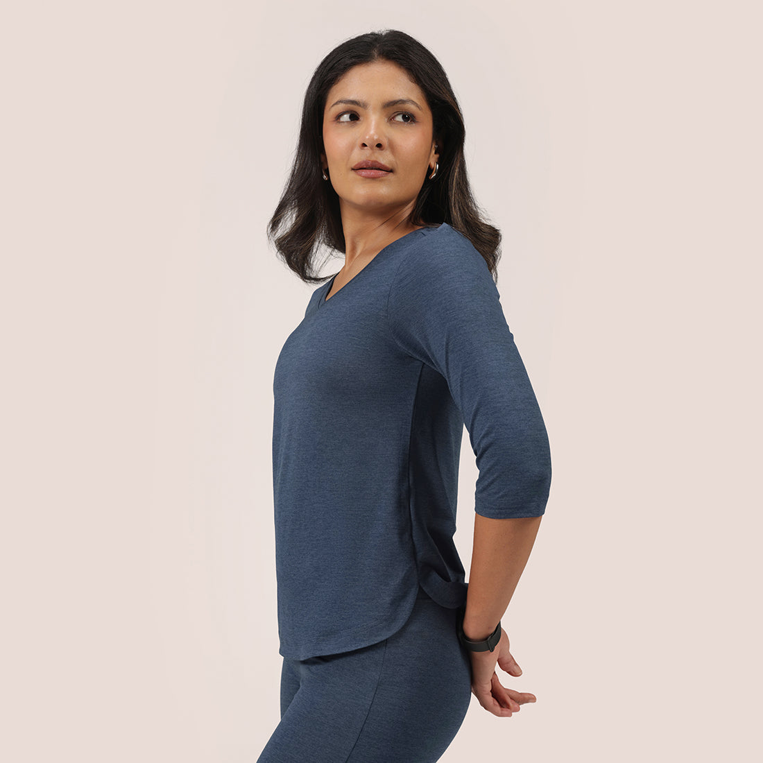 AirMelt ™ Apple Hem Tee