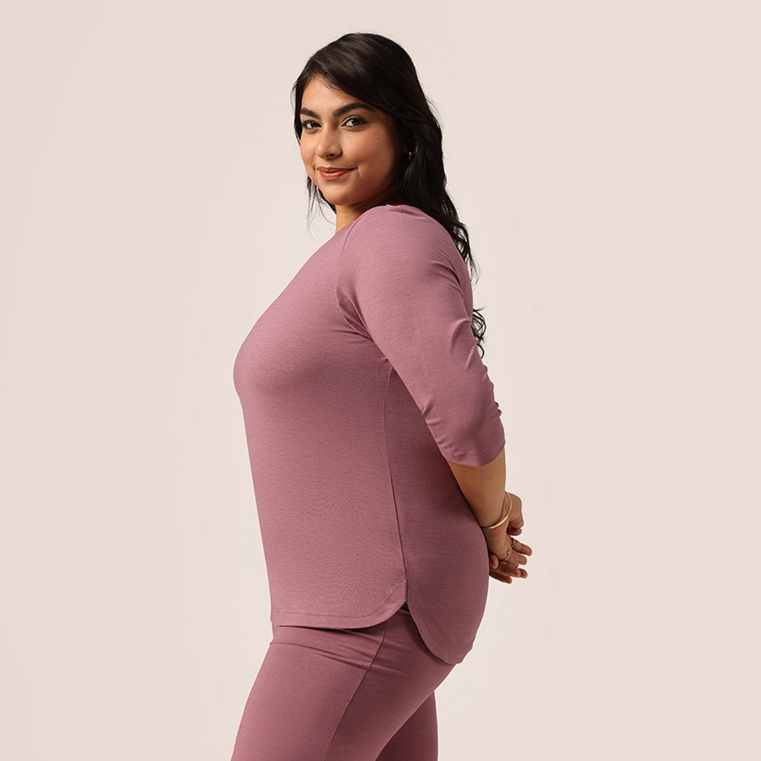 AirMelt ™ Apple Hem Tee - BlissClub