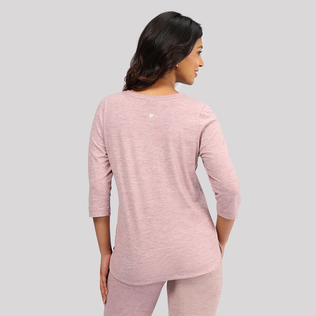 AirMelt ™ Apple Hem Tee