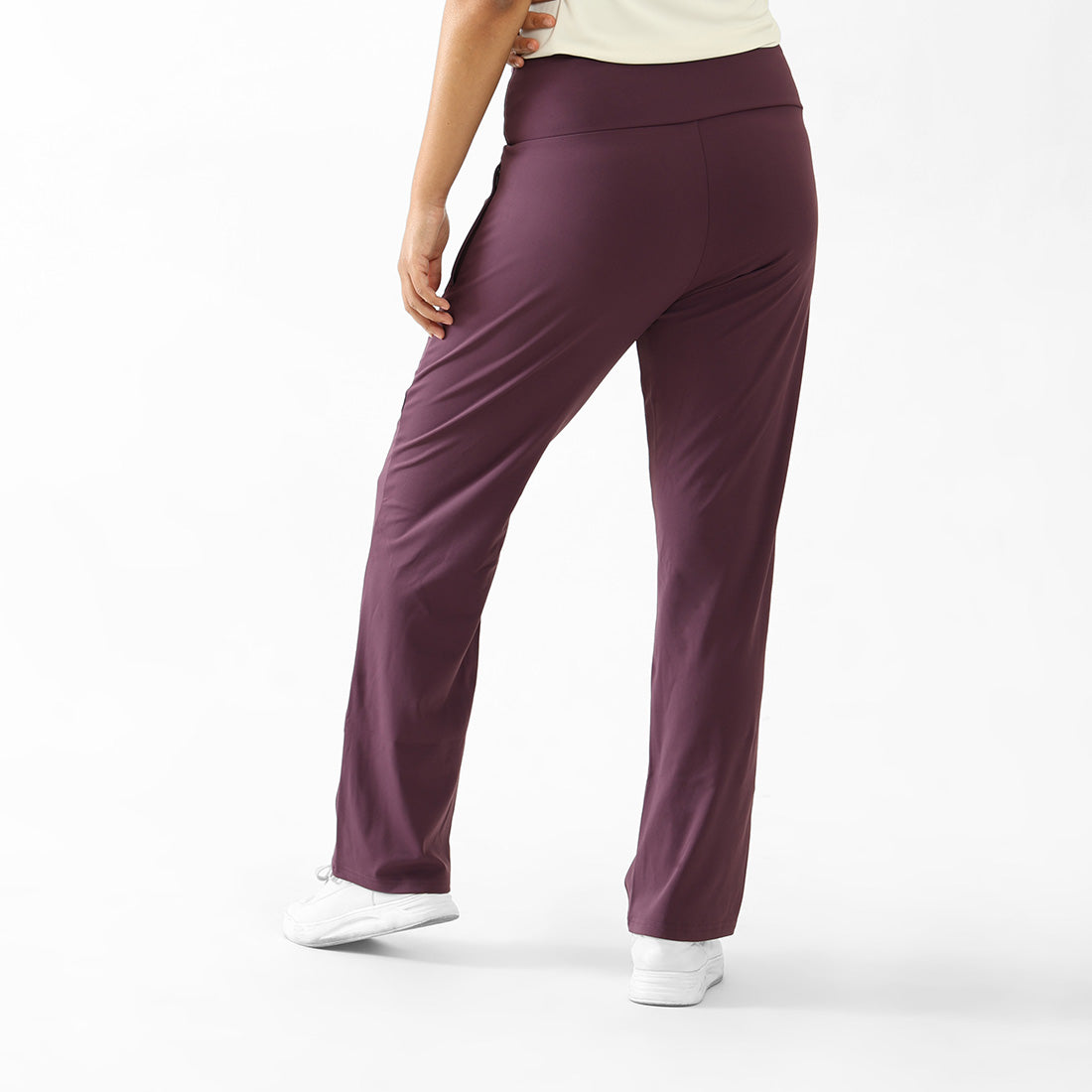 On-The-Go Straight Pants - Classic