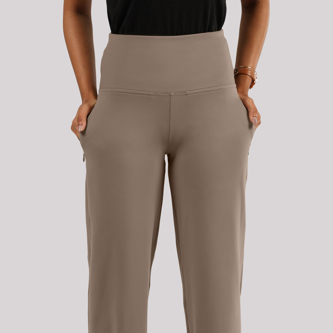The Ultimate Sculpt Wide-Legged Pants