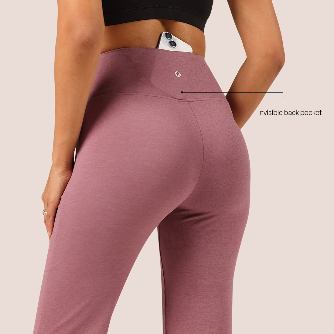 AirMelt Flare Pants - Lite