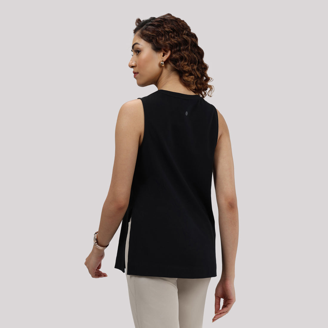 Last Tee Sleeveless Long Slit Top
