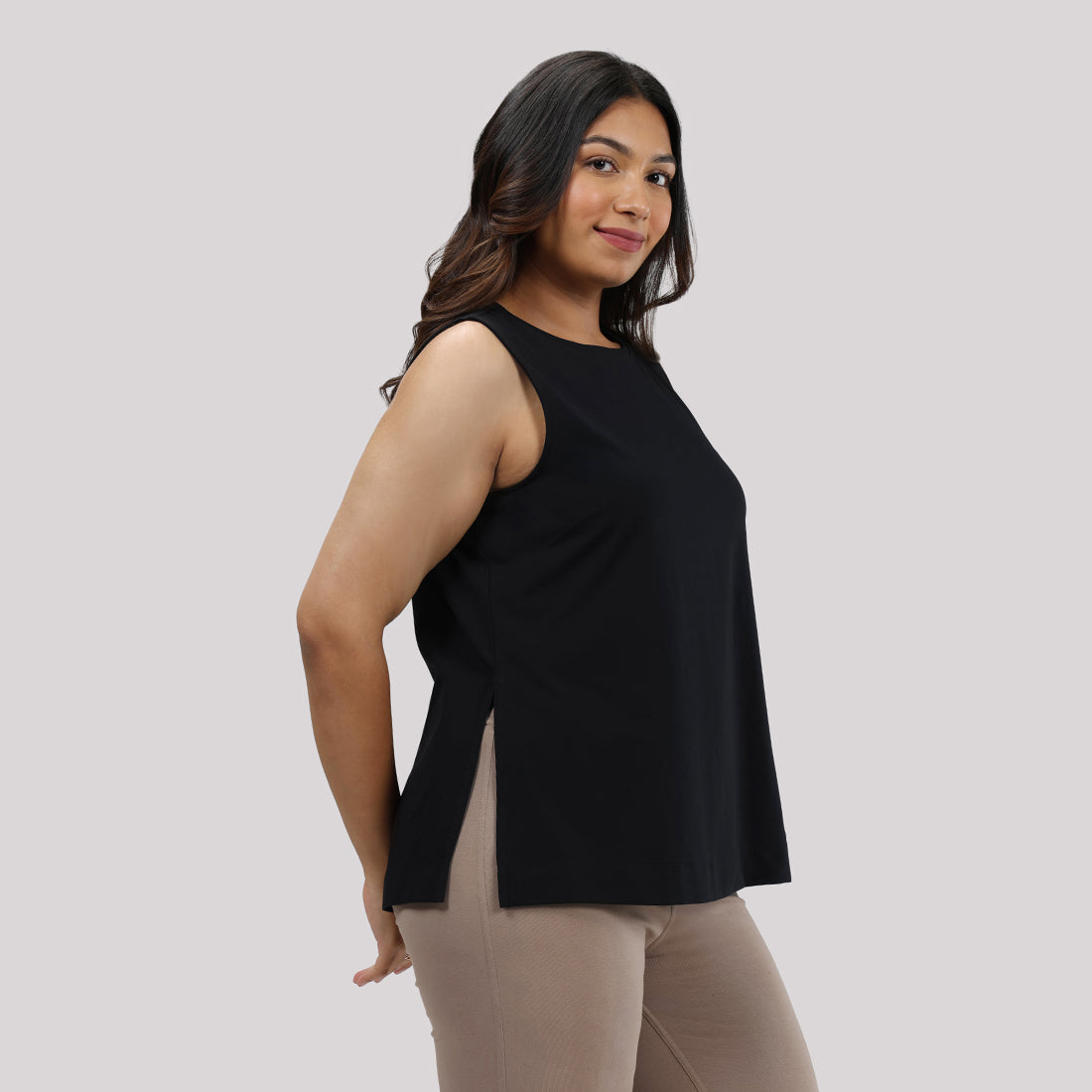Last Tee Sleeveless Long Slit Top