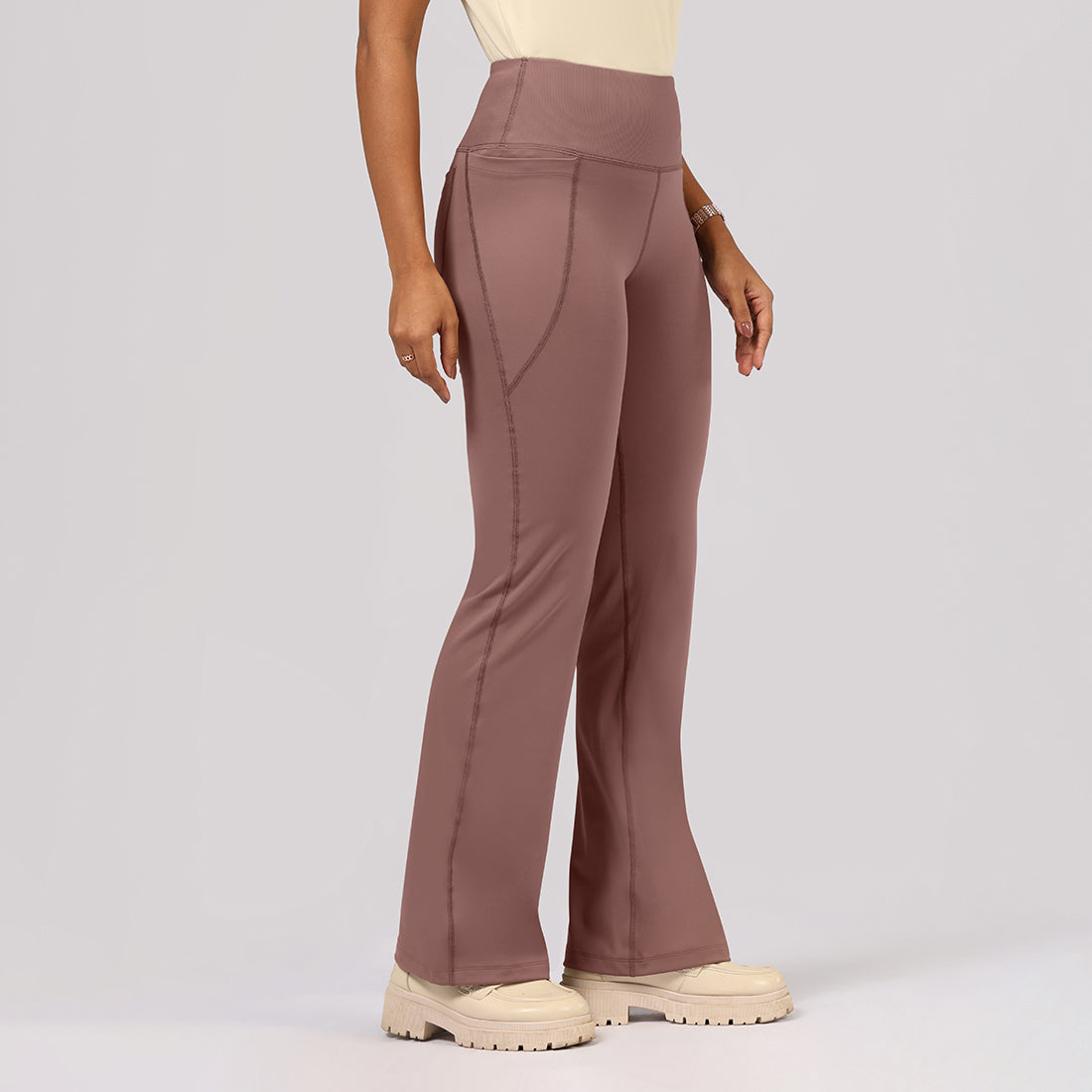 Ultimate Flare Pants Tall