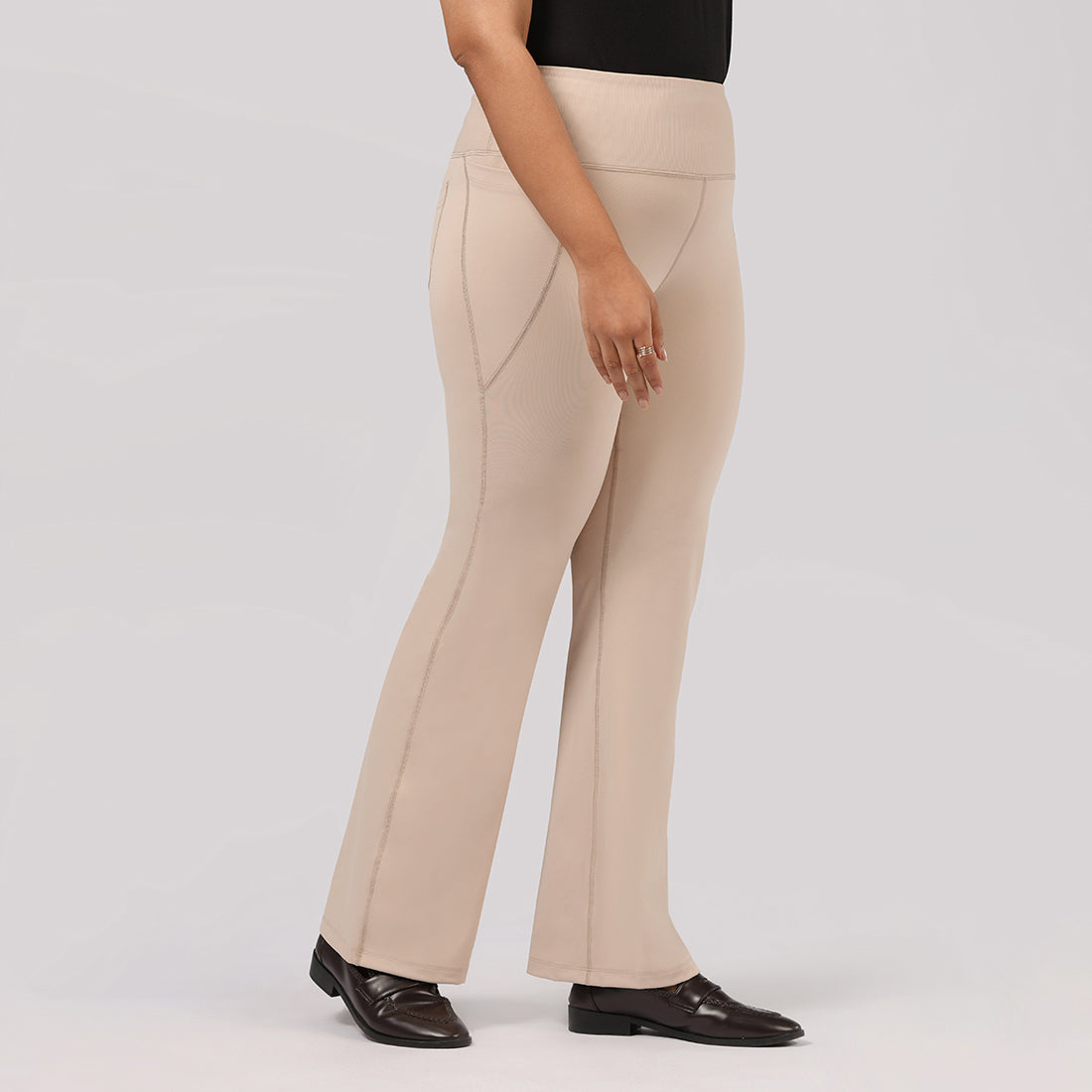 Ultimate Flare Pants Tall
