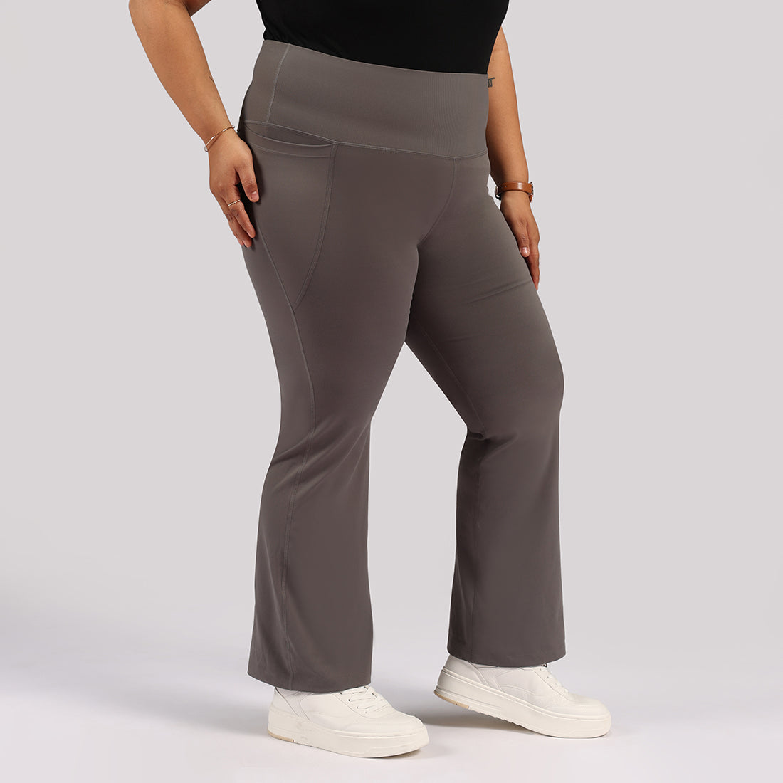 Ultimate Flare Pants Tall