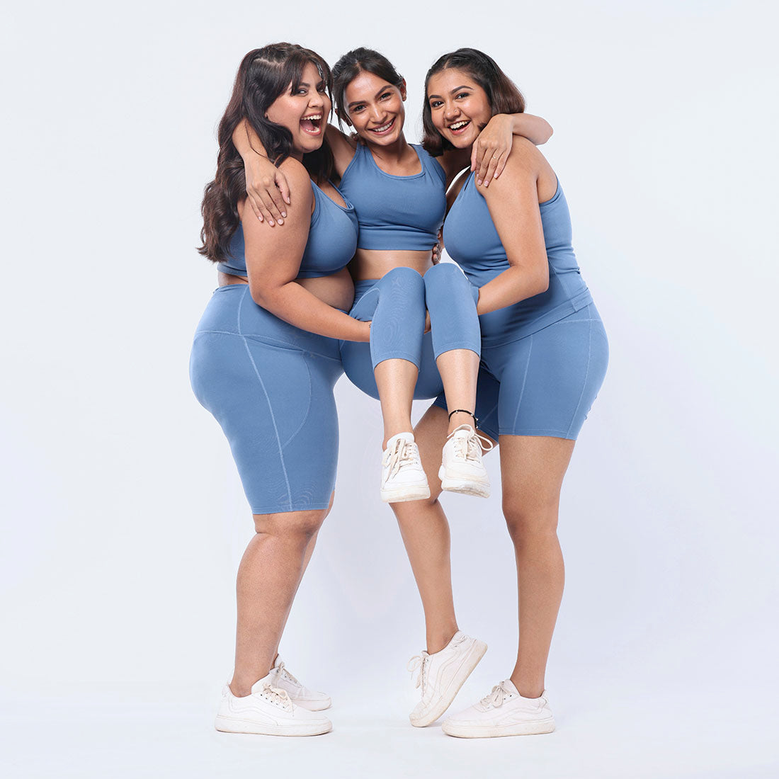 Bloom Blue, XS-elene, S-elene, M-aia, L-una, XL-una, XXL-una, XXXL-una, XXXXL-una