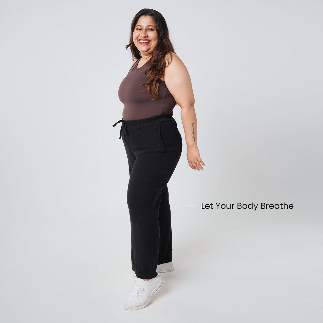 Bliss Black, XS-elene, S-elene, M-aia, L-una, XL-una, XXL-una, XXXL-una, XXXXL-una