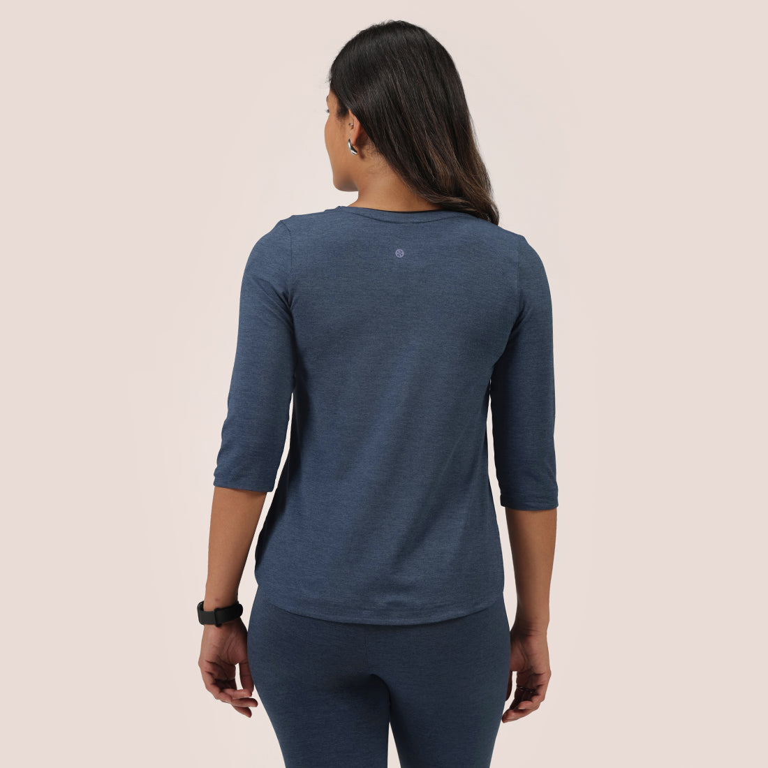 AirMelt ™ Apple Hem Tee