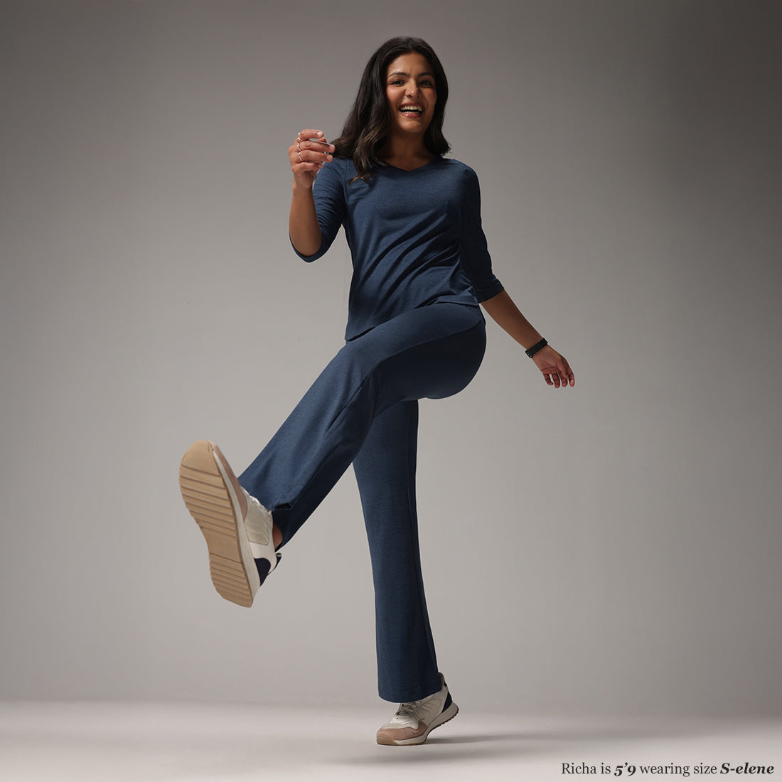 AirMelt Flare Pants - Lite