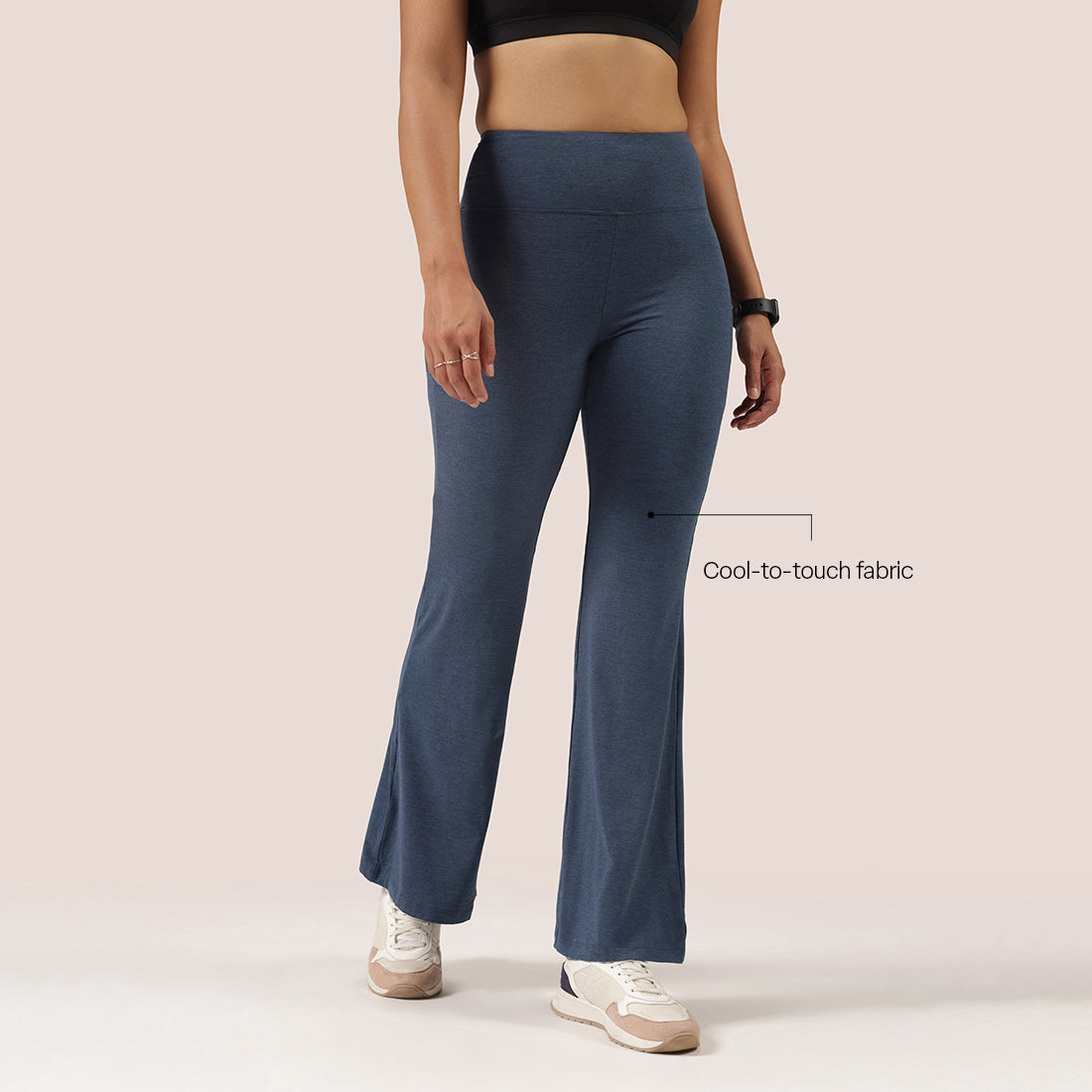 AirMelt Flare Pants - Lite