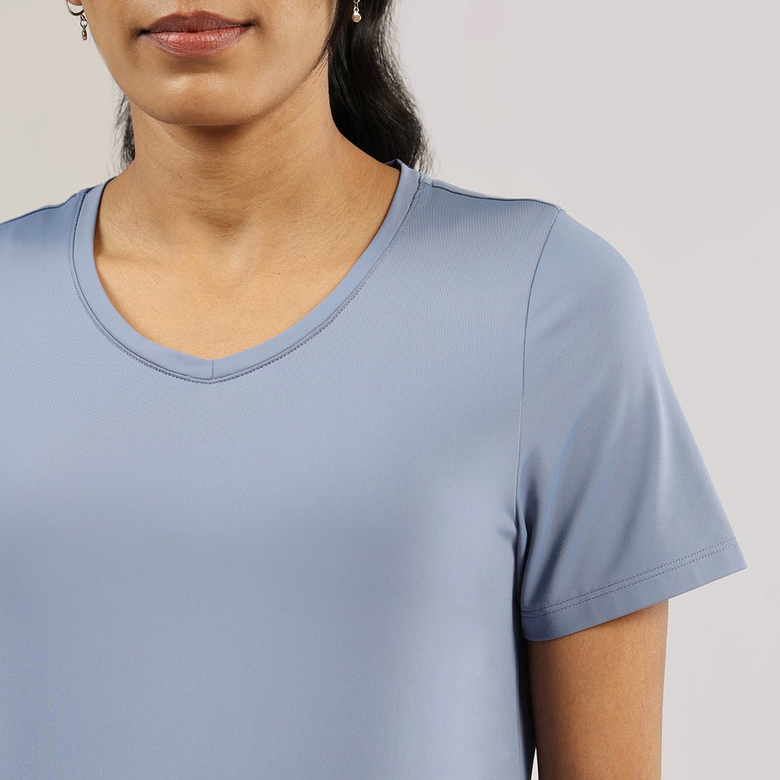 AeroCool™ Training - V Neck - BlissClub