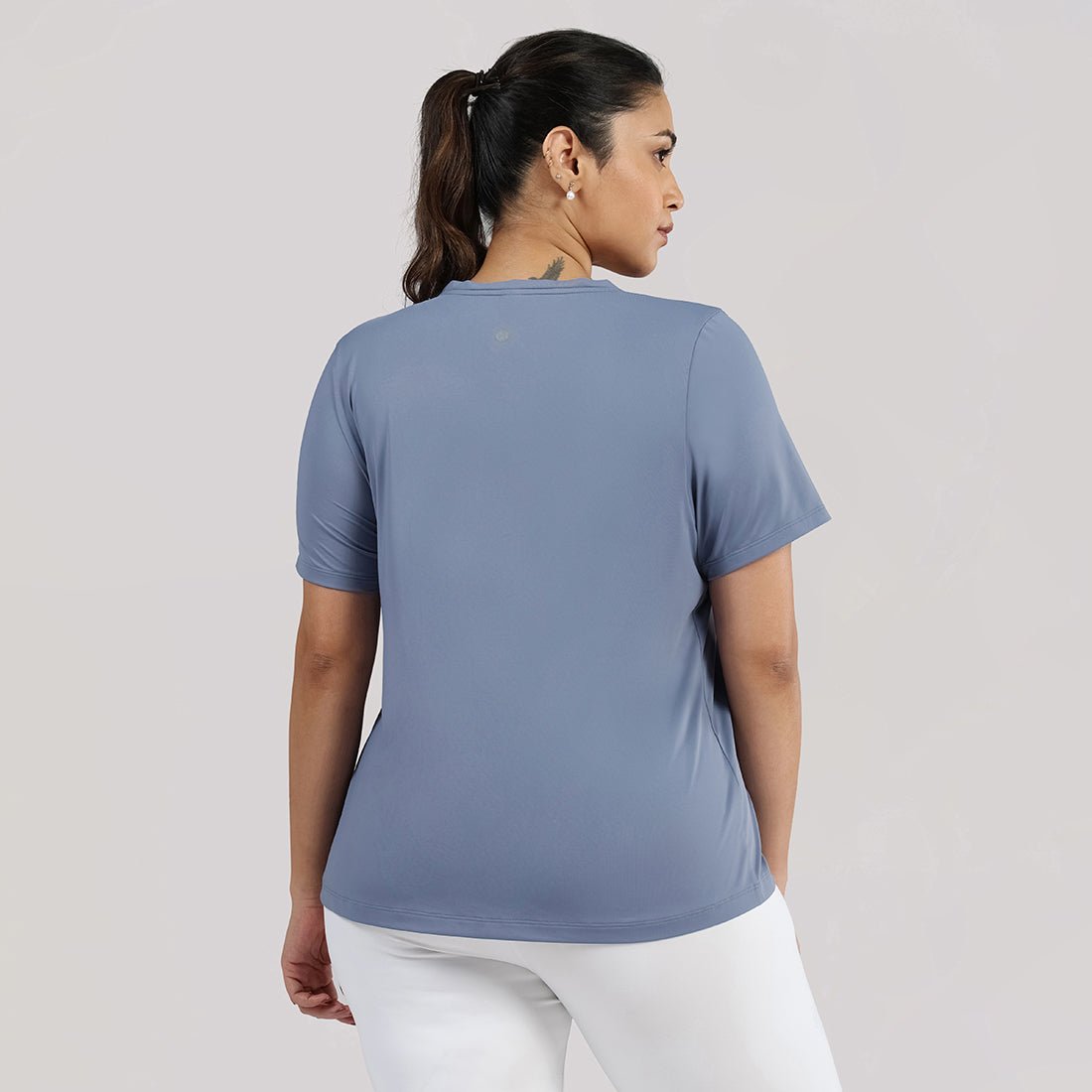 AeroCool™ Training - V Neck - BlissClub