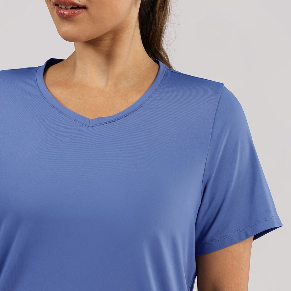 AeroCool™ Training - V Neck - BlissClub