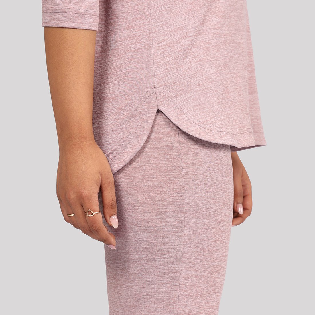 AirMelt ™ Apple Hem Tee - BlissClub
