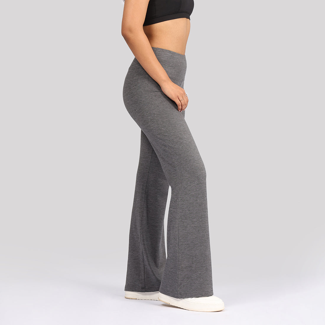AirMelt™ Flare Pants - Lite