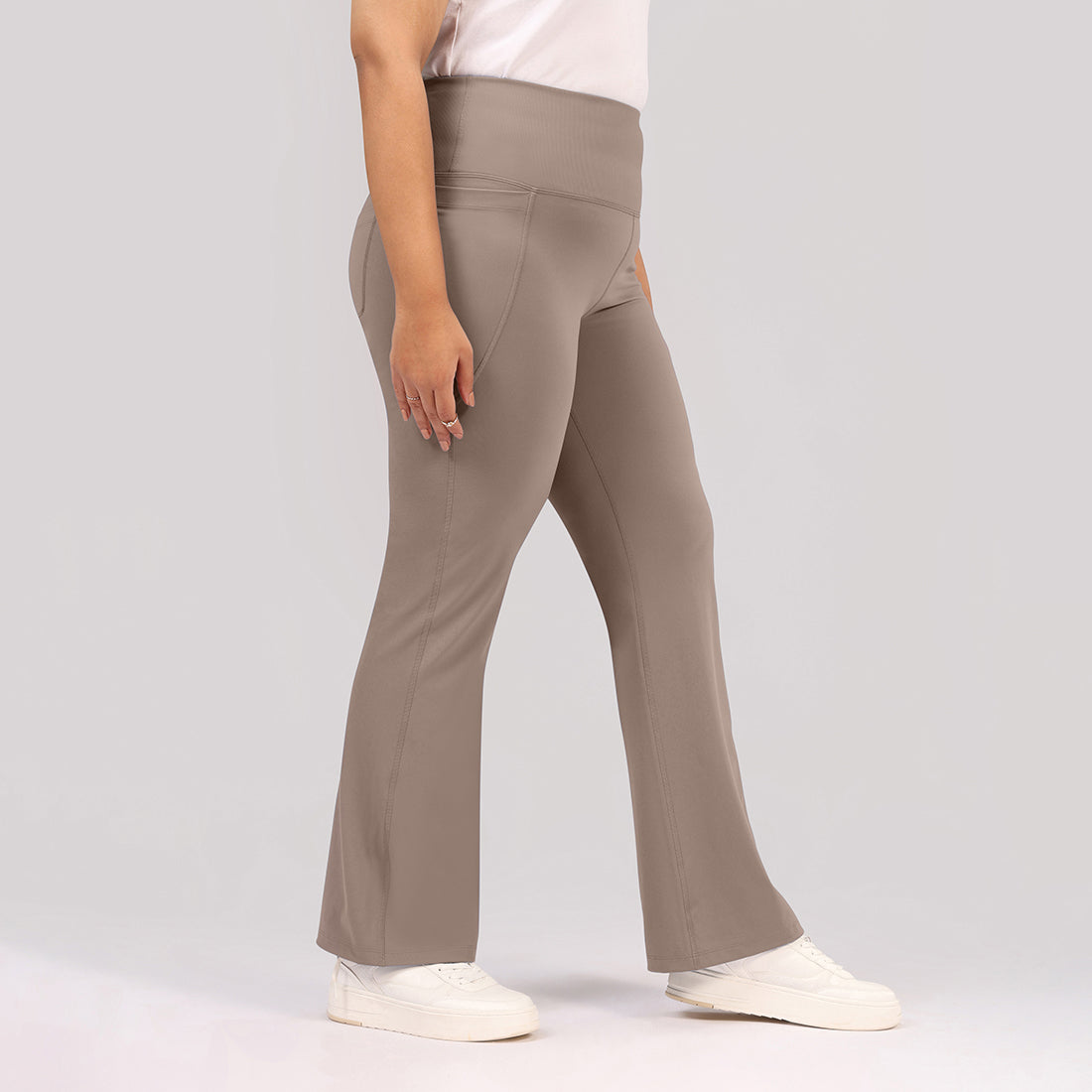 Ultimate Flare Pants Tall