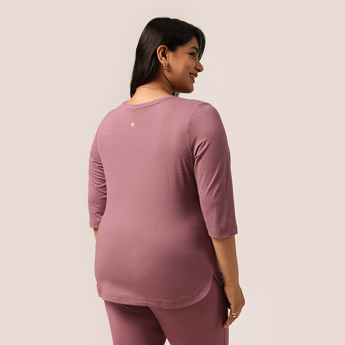 AirMelt ™ Apple Hem Tee