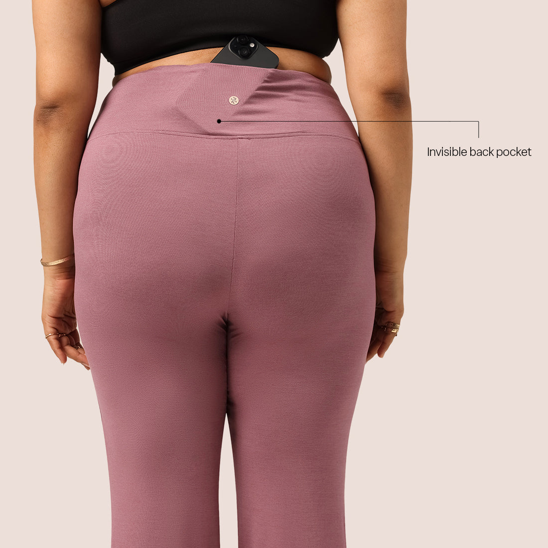 AirMelt Flare Pants - Lite