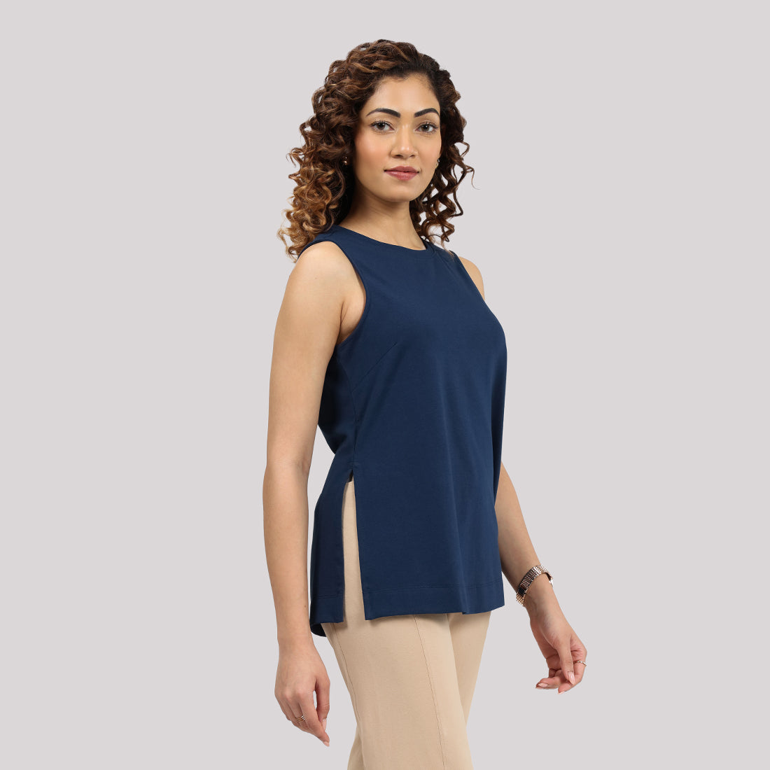 Last Tee Sleeveless Long Slit Top