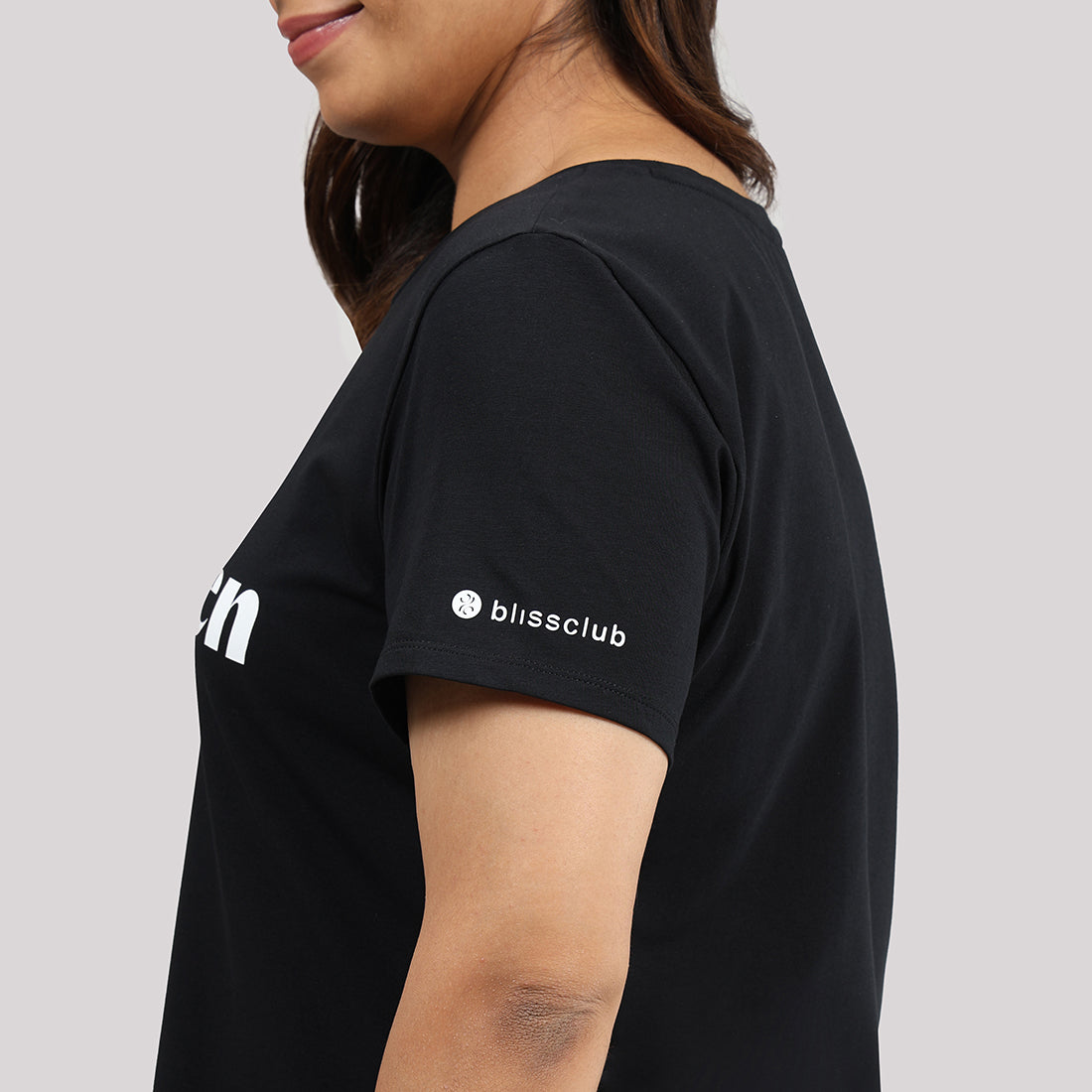 Last Tee Graphic - Round Neck