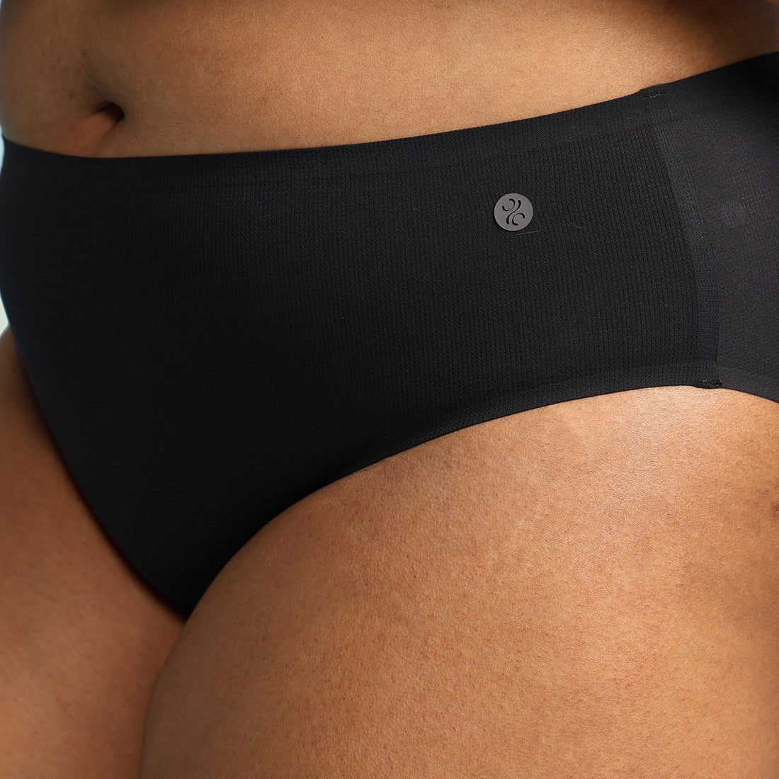 The FreeDame AirUndie - BlissClub