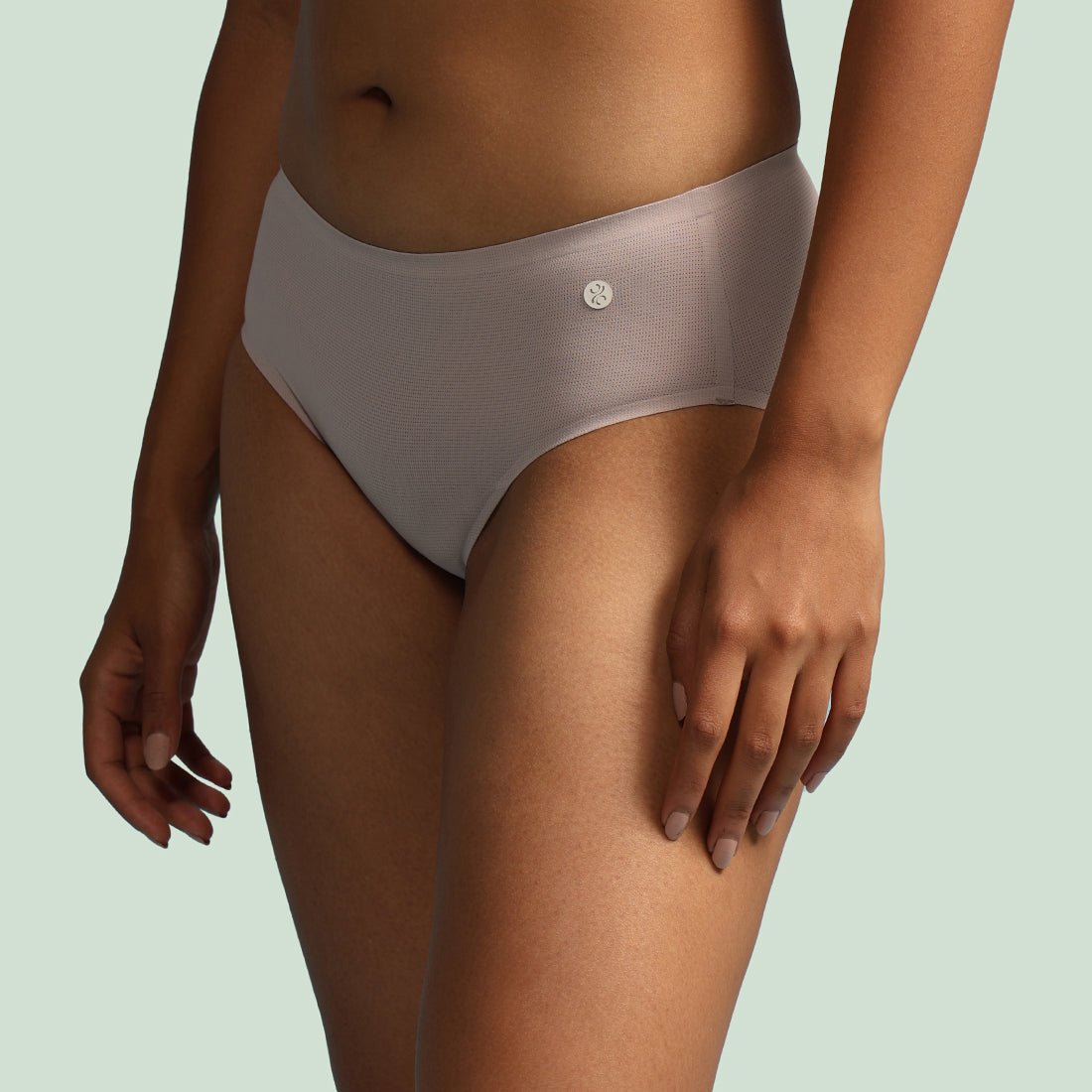 The FreeDame AirUndie - BlissClub
