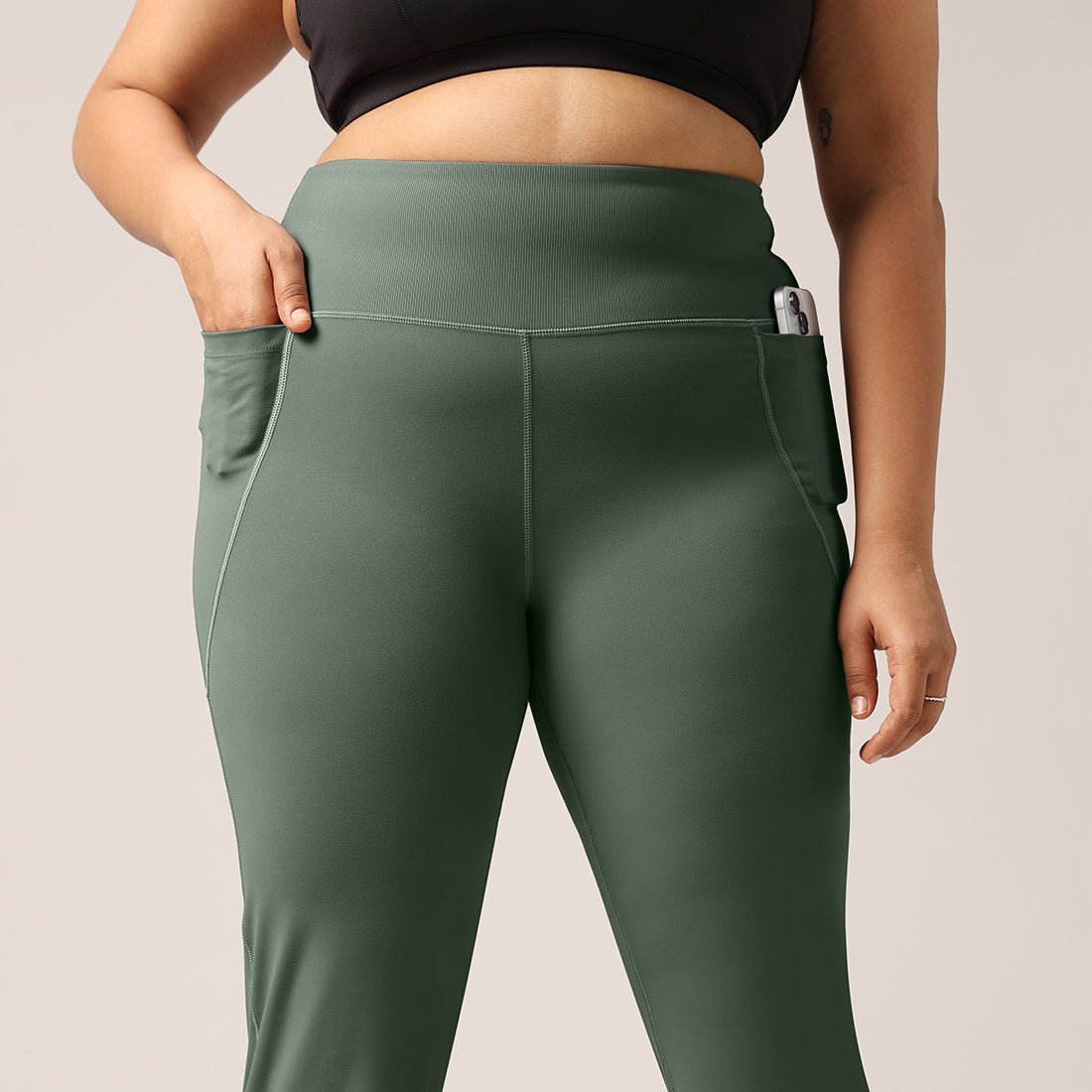 Ultimate Flare Pants Tall - BlissClub