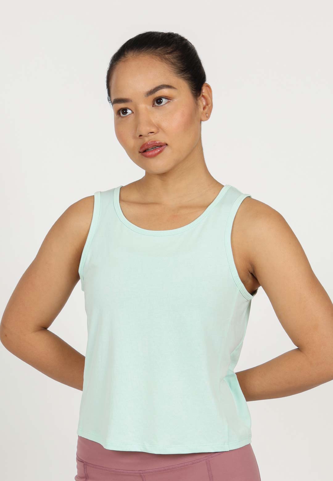 Women Plus Size French Razorback Tank Tops Sexy Deep V-Neck Hanging Neck  Built in Bras Camisole Summer Casual Sleeveless Vest (Color :  White+Turmeric